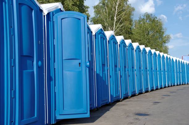 Best Porta potty delivery and setup  in Robbins, IL